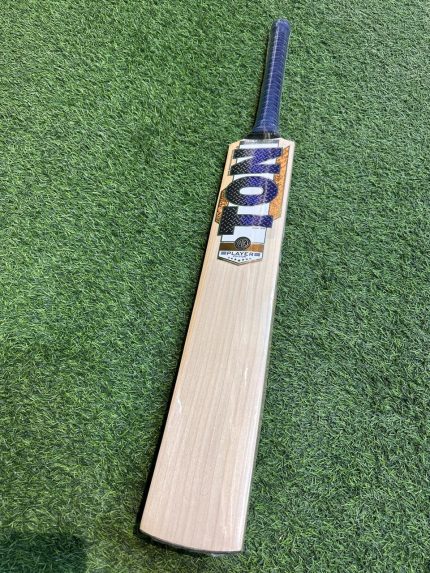 TON Player Edition Grade 1 English Willow Cricket Bat